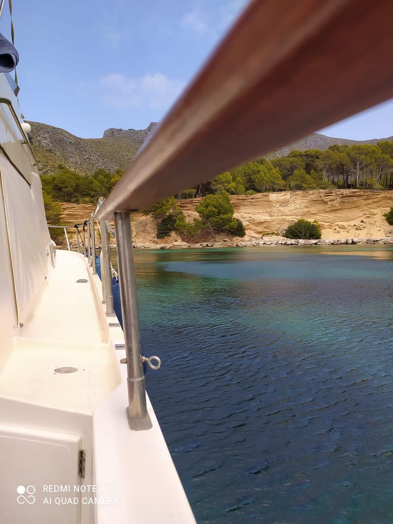Alquiler de barco en Mallorca - Lateral barco